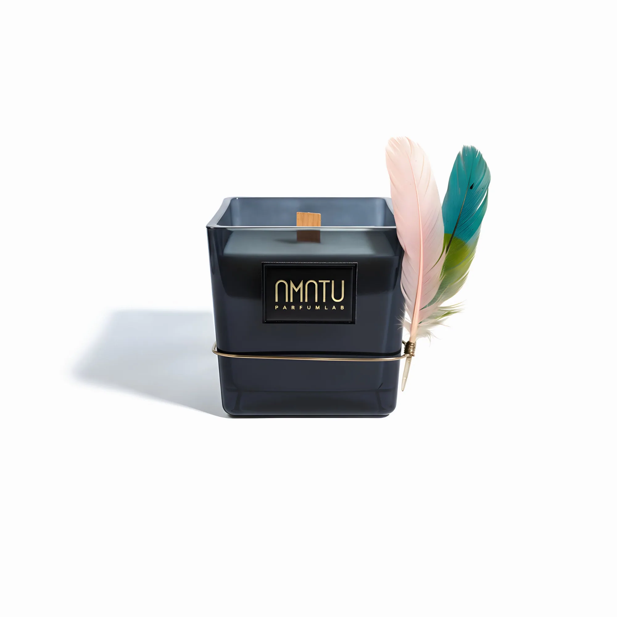 Amatu Parfum Lab Sogno Esotico — Candela artigianale